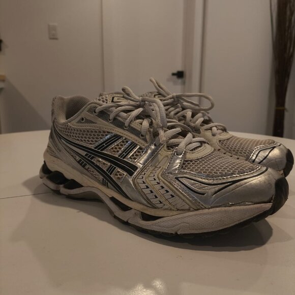 Asics Kayano 14 - Picture 2 of 4